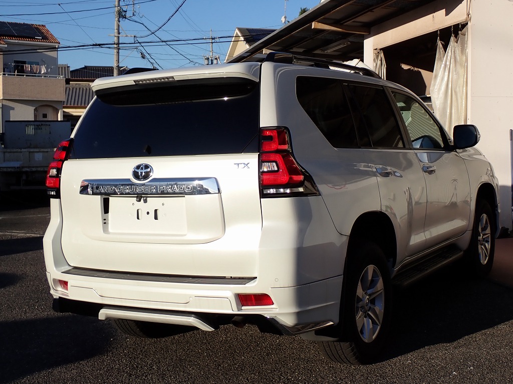 TOYOTA Land Cruiser Prado