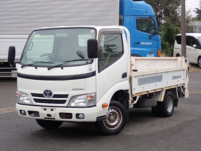 TOYOTA Dyna Truck