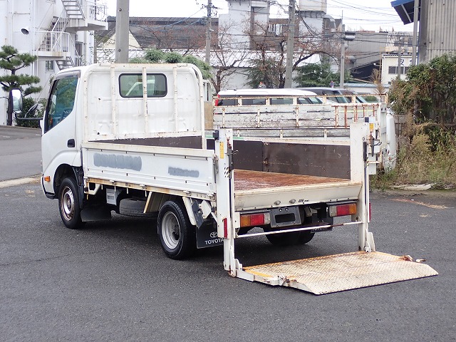 TOYOTA Dyna Truck