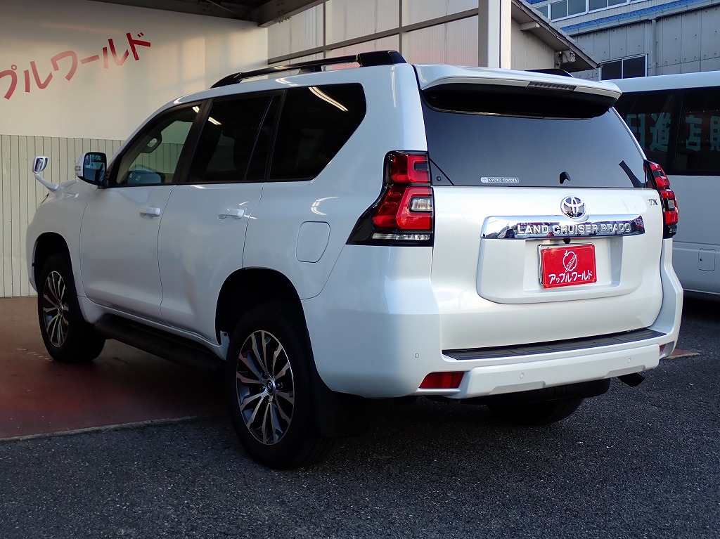 TOYOTA Land Cruiser Prado