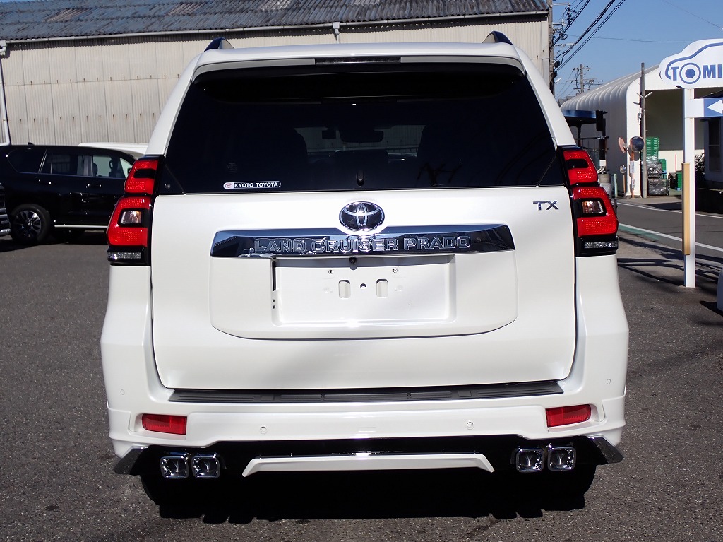 TOYOTA Land Cruiser Prado