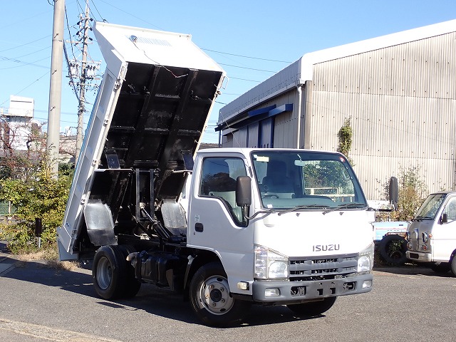 ISUZU Elf Truck