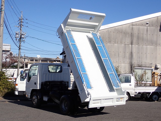 ISUZU Elf Truck