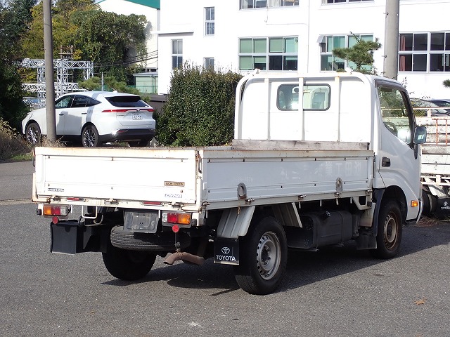 TOYOTA Dyna Truck