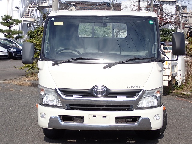 TOYOTA Dyna Truck