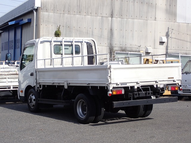 TOYOTA Dyna Truck