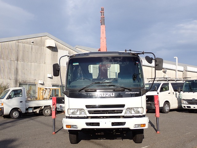 ISUZU Forward