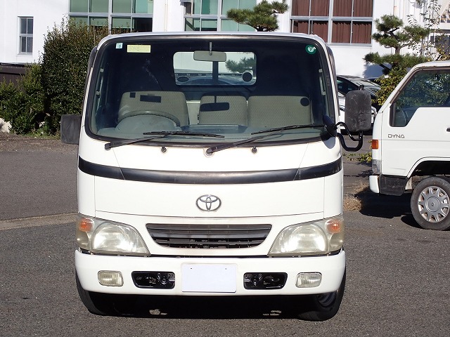 TOYOTA Dyna Truck