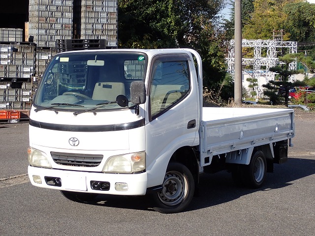 TOYOTA Dyna Truck