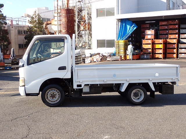 TOYOTA Dyna Truck