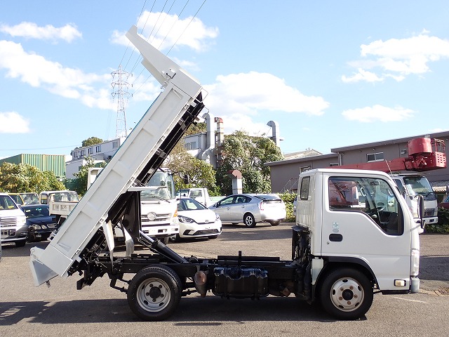 ISUZU Elf Truck