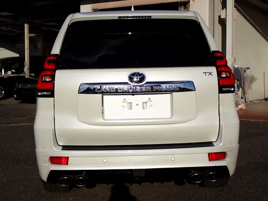 TOYOTA Land Cruiser Prado