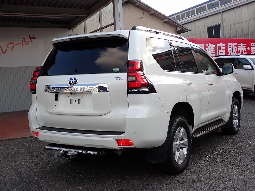 TOYOTA Land Cruiser Prado