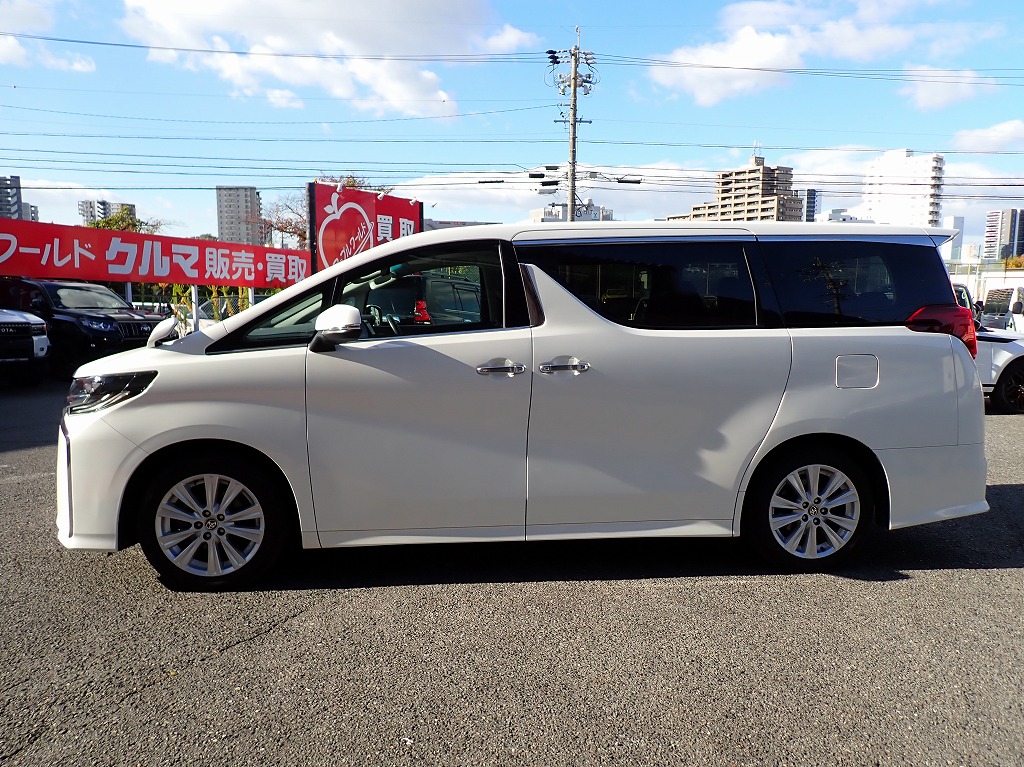 TOYOTA Alphard