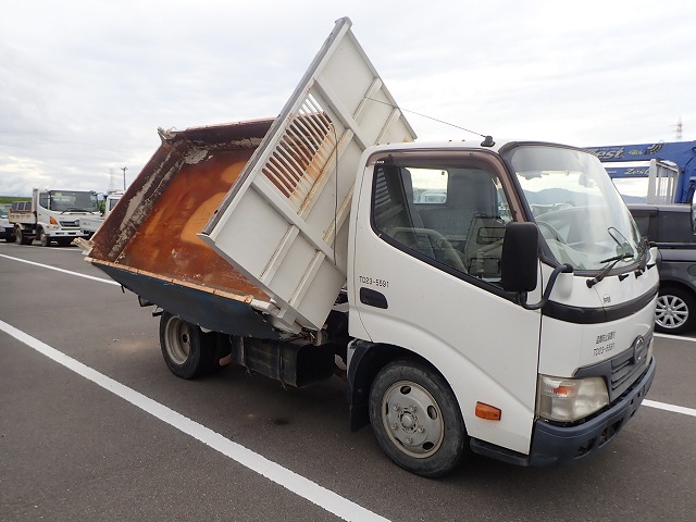 HINO Dutro