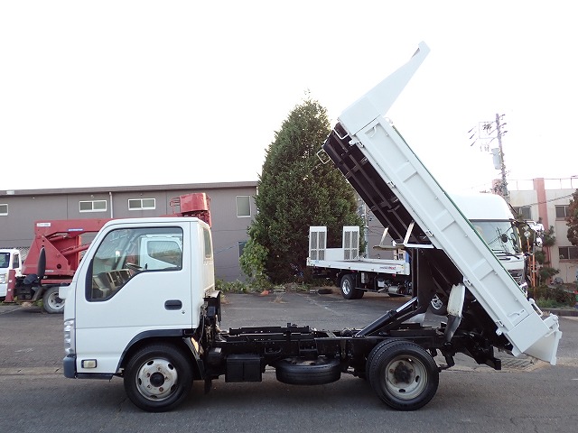 ISUZU Elf Truck