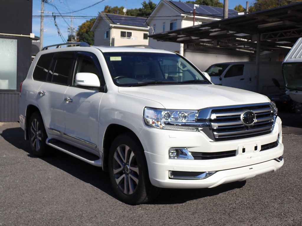 TOYOTA Land Cruiser