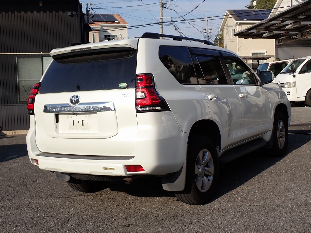 TOYOTA Land Cruiser Prado