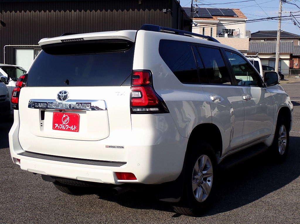 TOYOTA Land Cruiser Prado