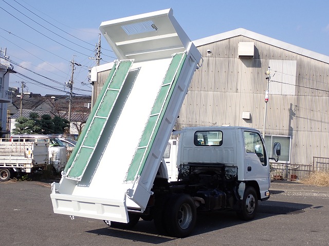 ISUZU Elf Truck