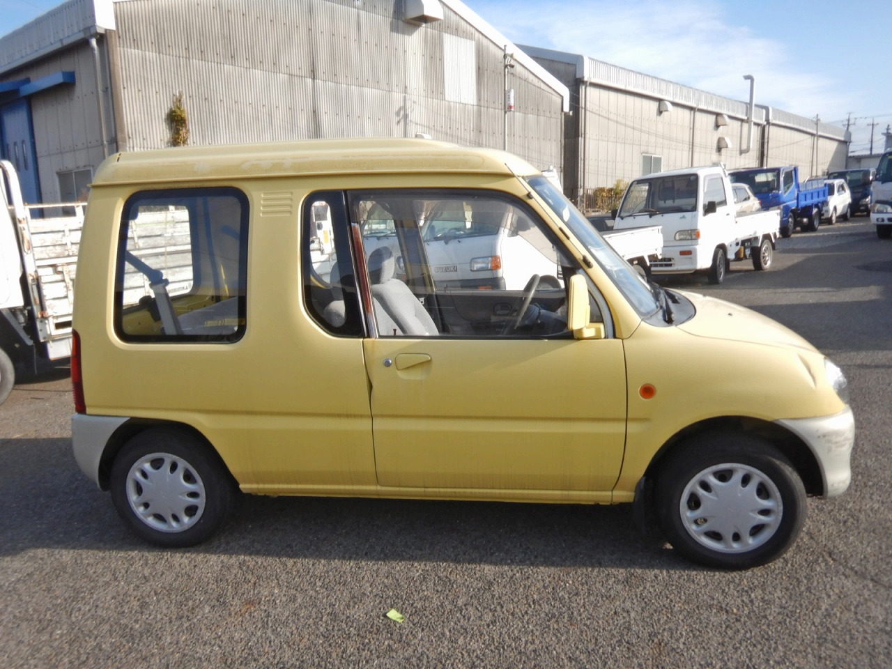 MITSUBISHI Minica Topo