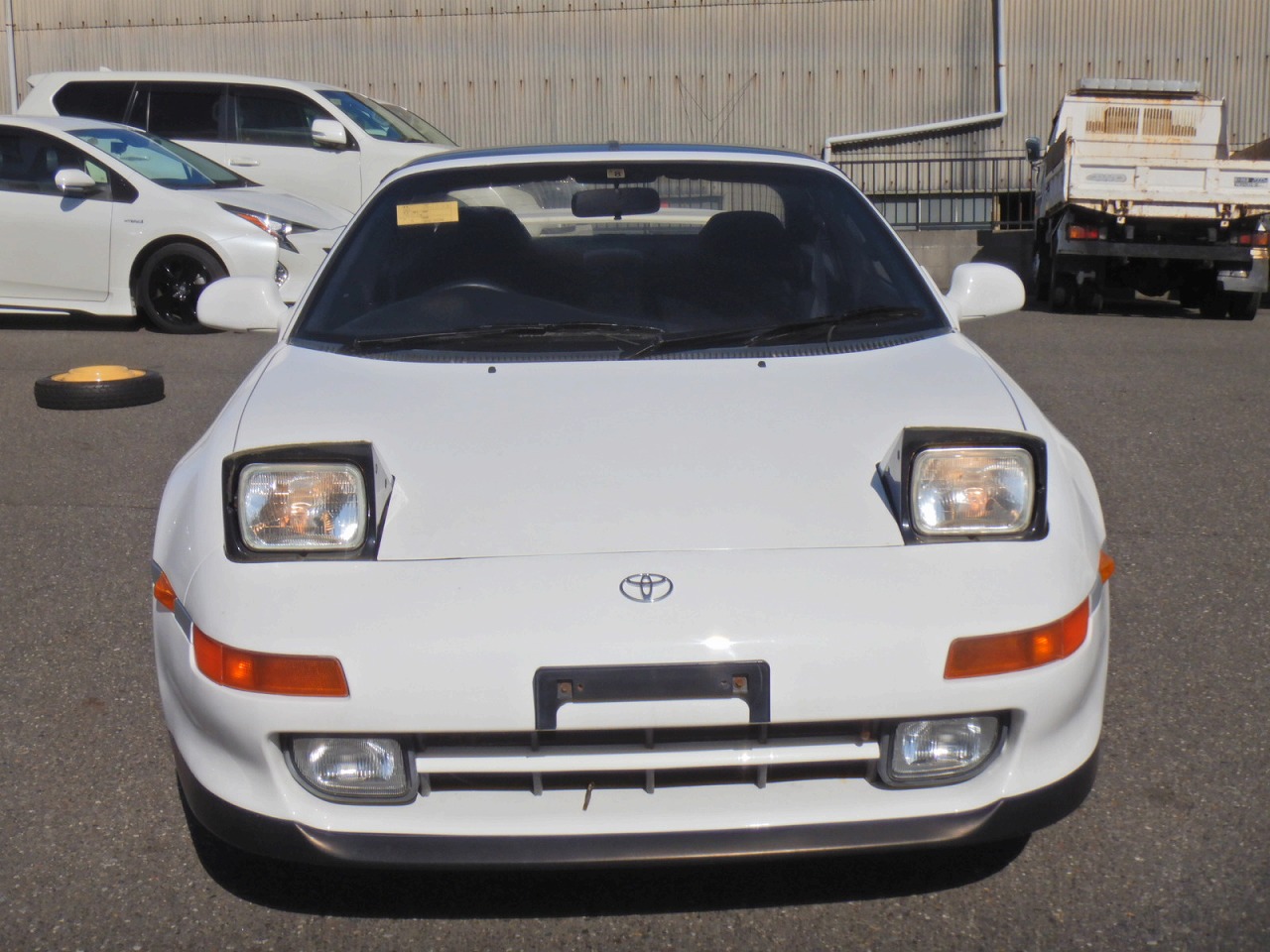 TOYOTA MR2