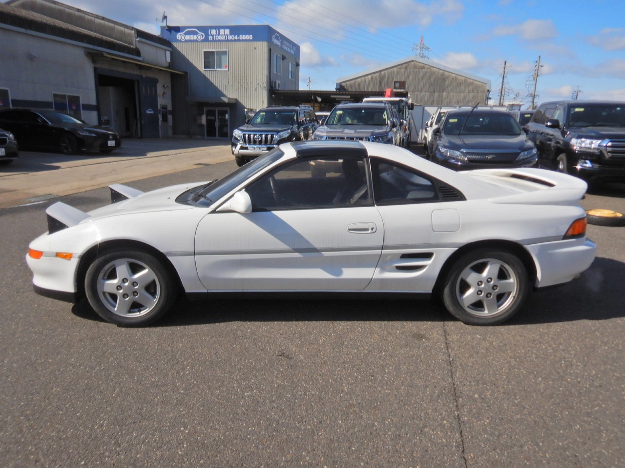 TOYOTA MR2