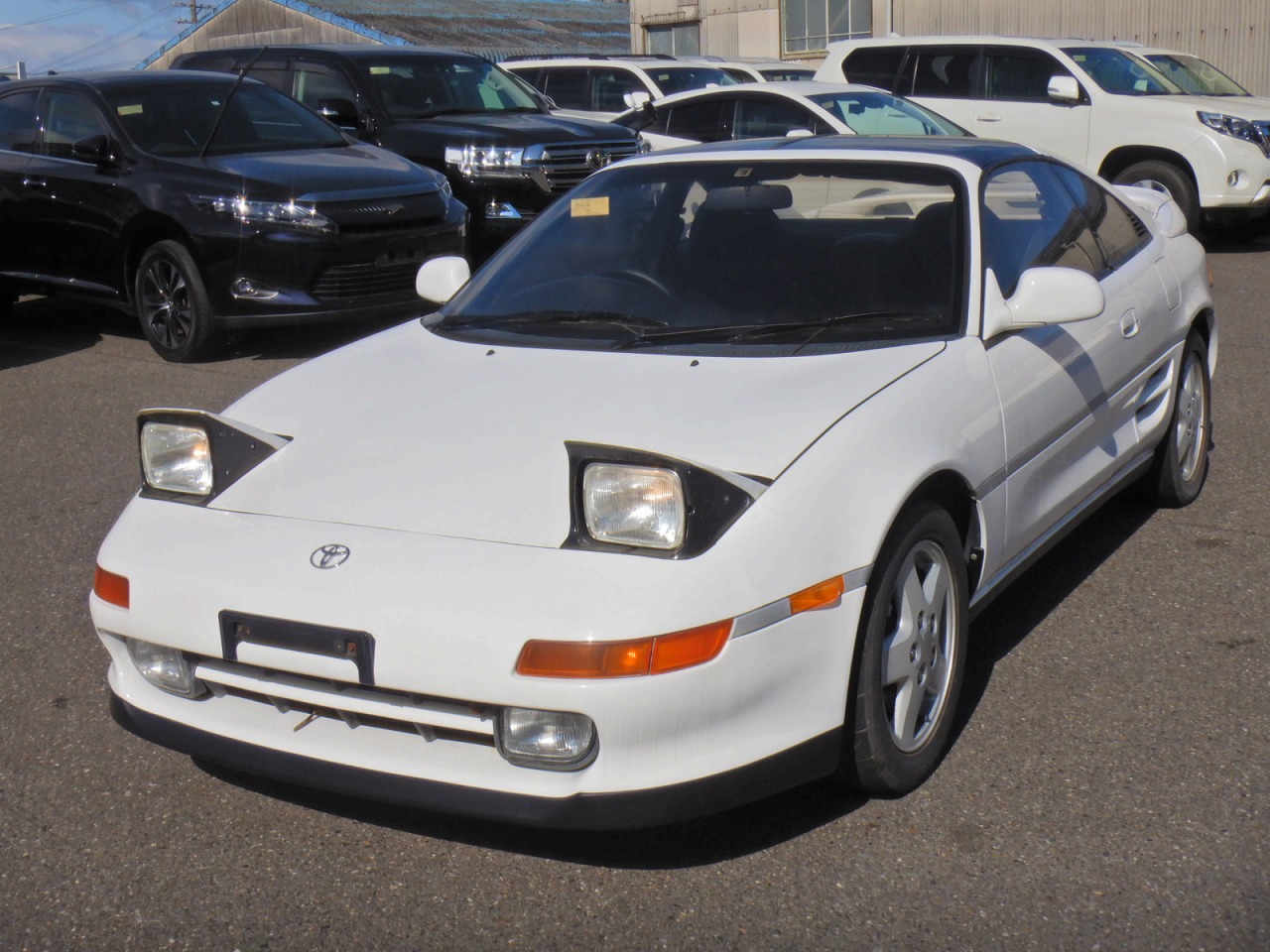 TOYOTA MR2