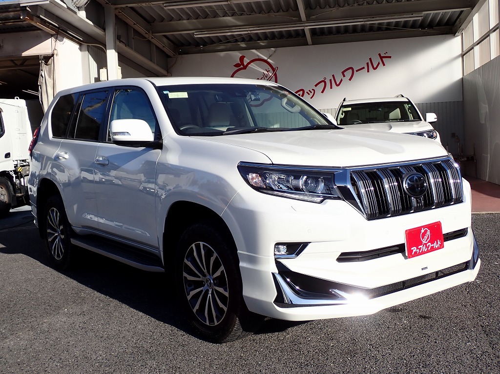 TOYOTA Land Cruiser Prado