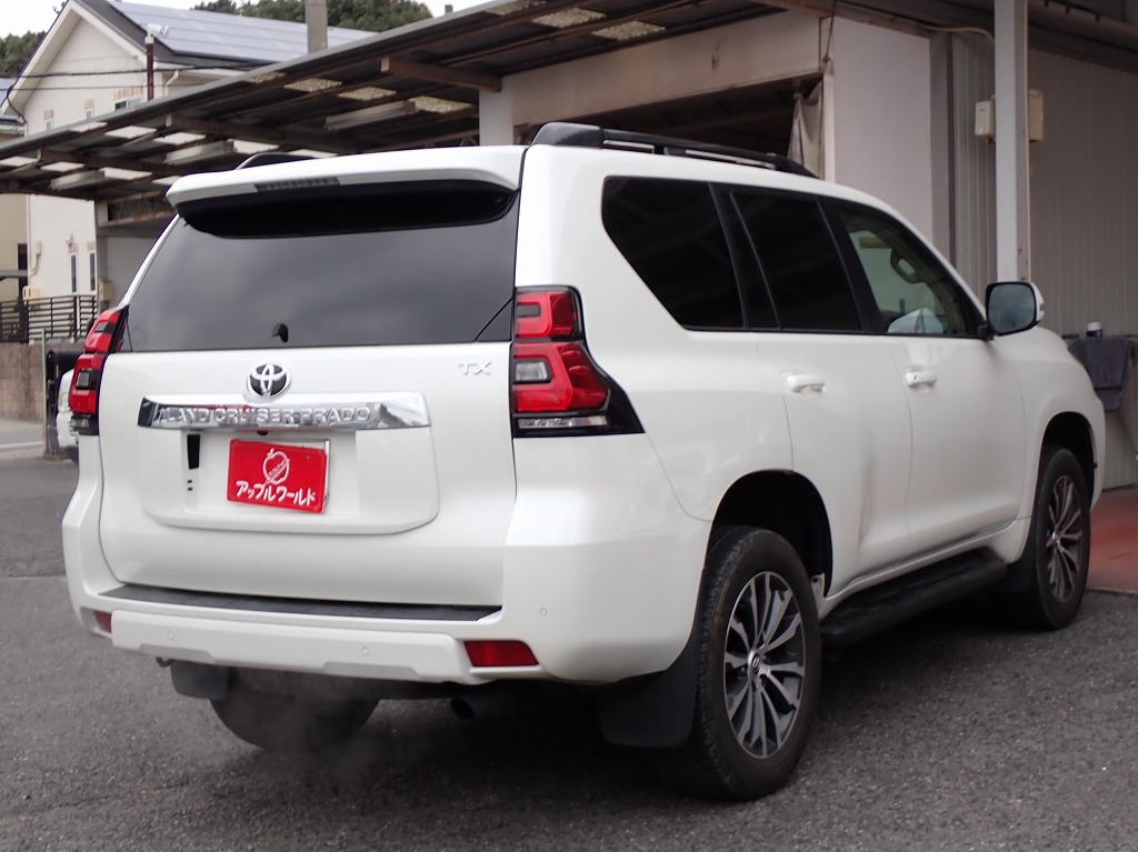 TOYOTA Land Cruiser Prado