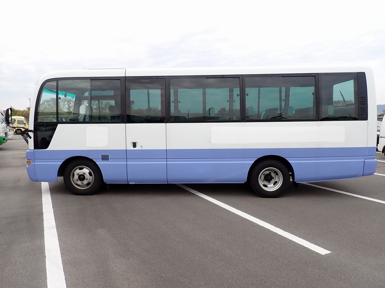 NISSAN Civilian Bus