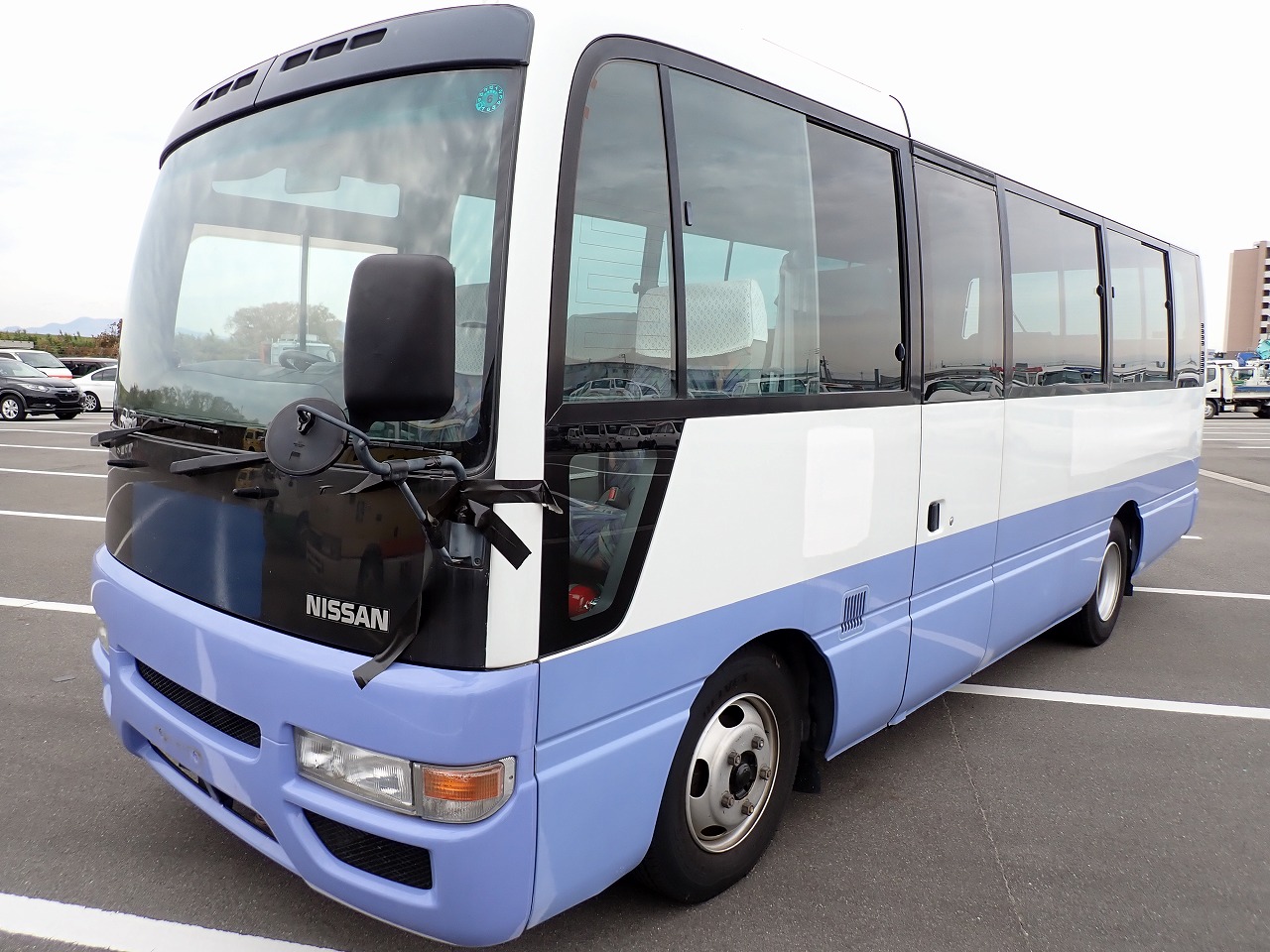 NISSAN Civilian Bus