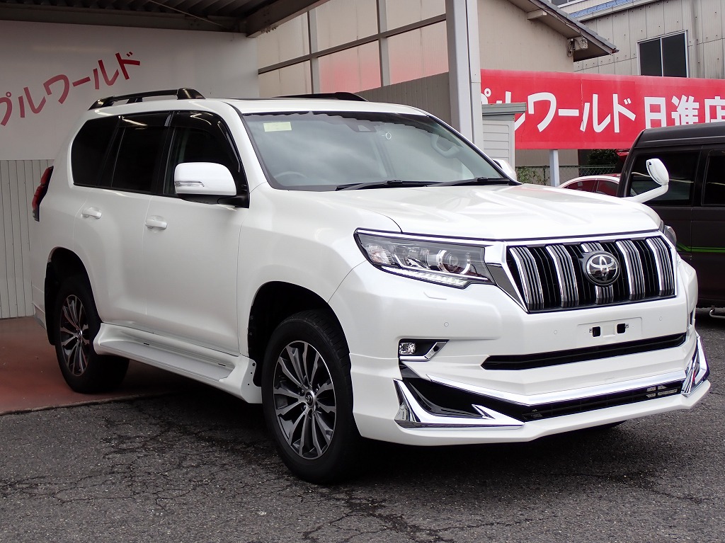 TOYOTA Land Cruiser Prado