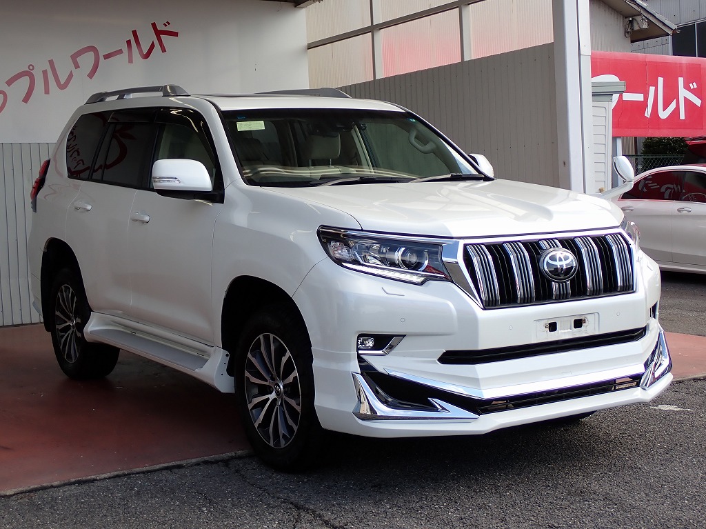 TOYOTA Land Cruiser Prado