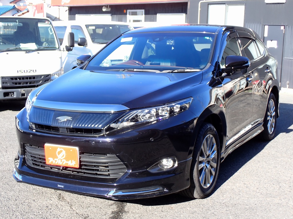 TOYOTA Harrier Hybrid