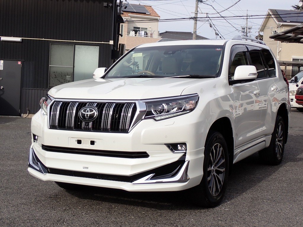 TOYOTA Land Cruiser Prado