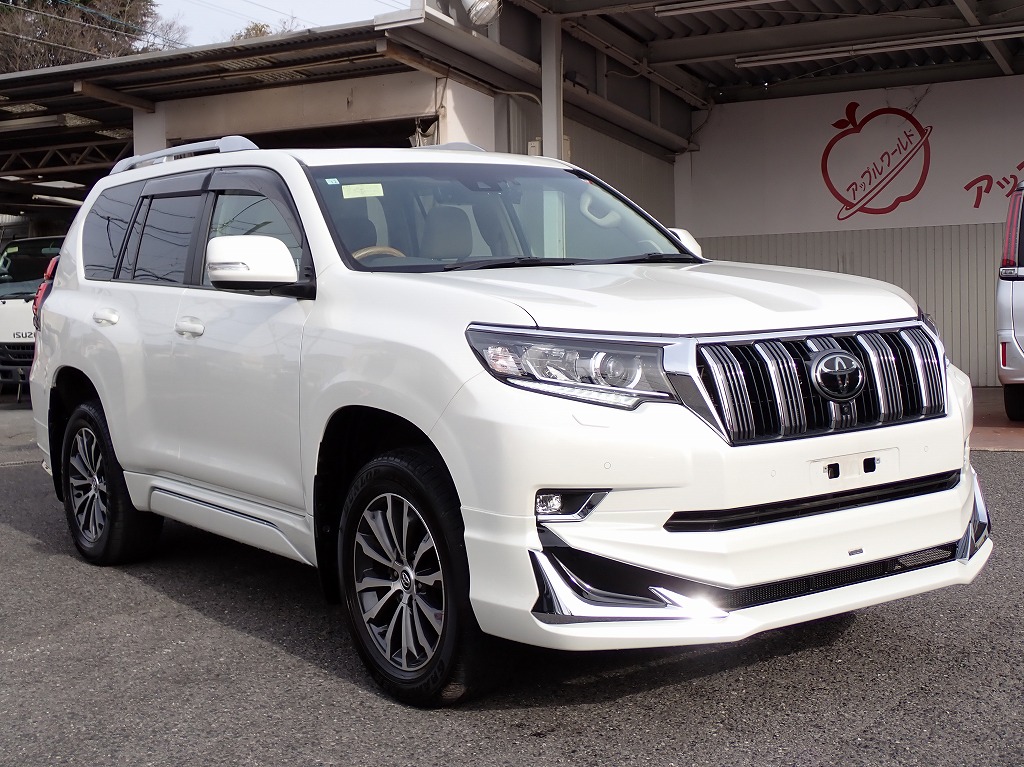 TOYOTA Land Cruiser Prado