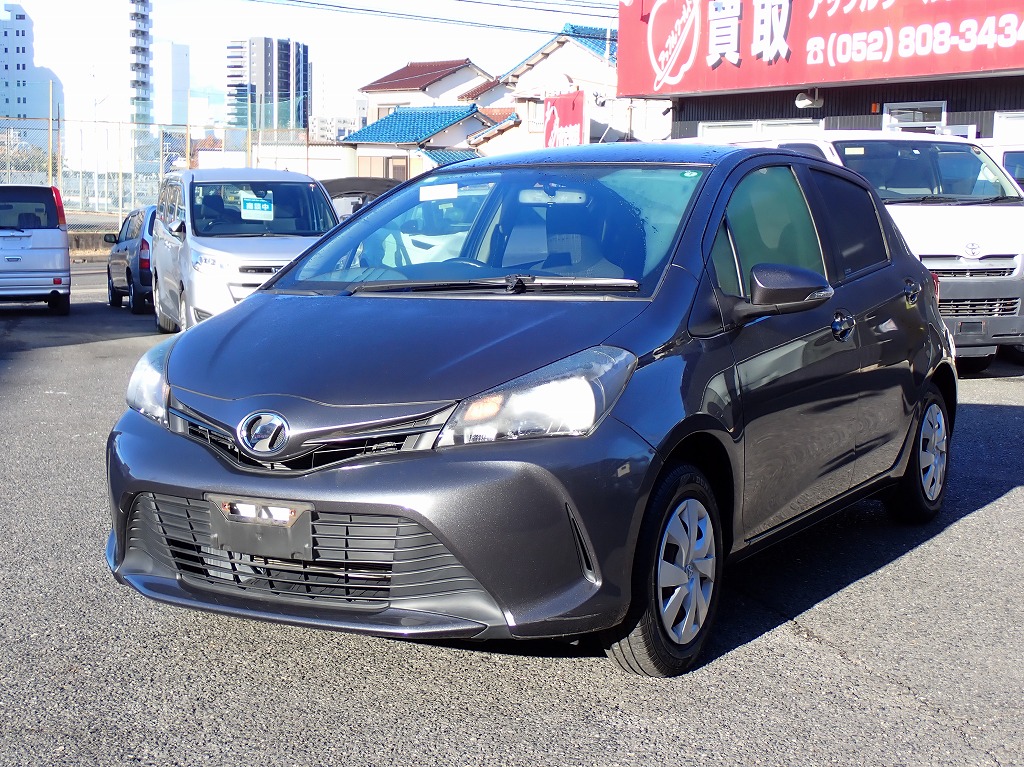 TOYOTA Vitz