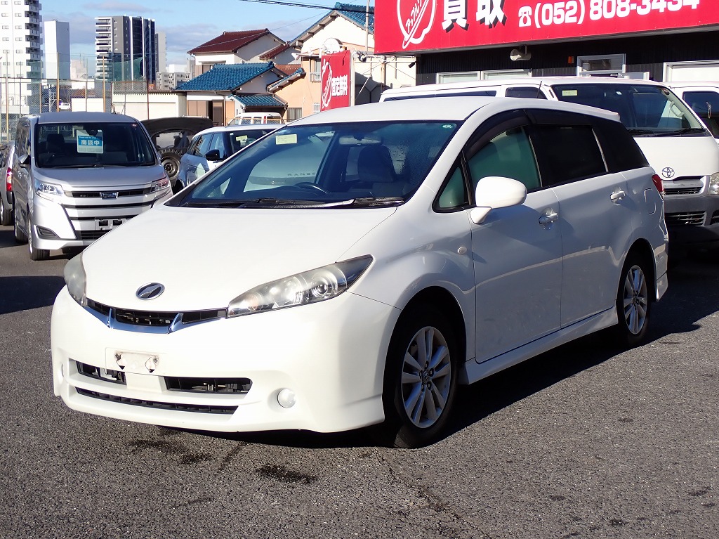 TOYOTA Wish