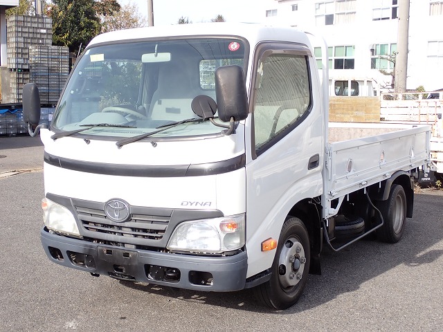 TOYOTA Dyna Truck