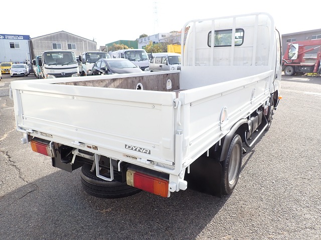 TOYOTA Dyna Truck