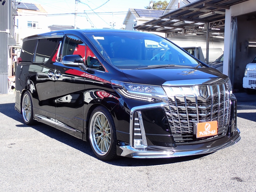 TOYOTA Alphard