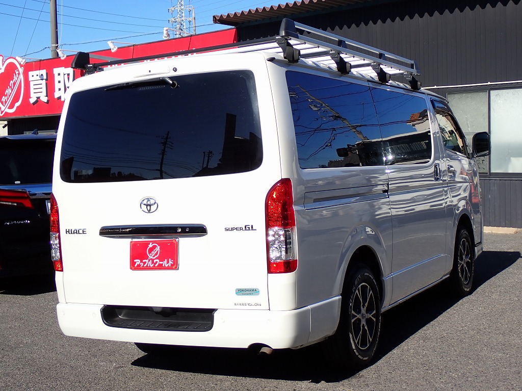 TOYOTA Hiace Van