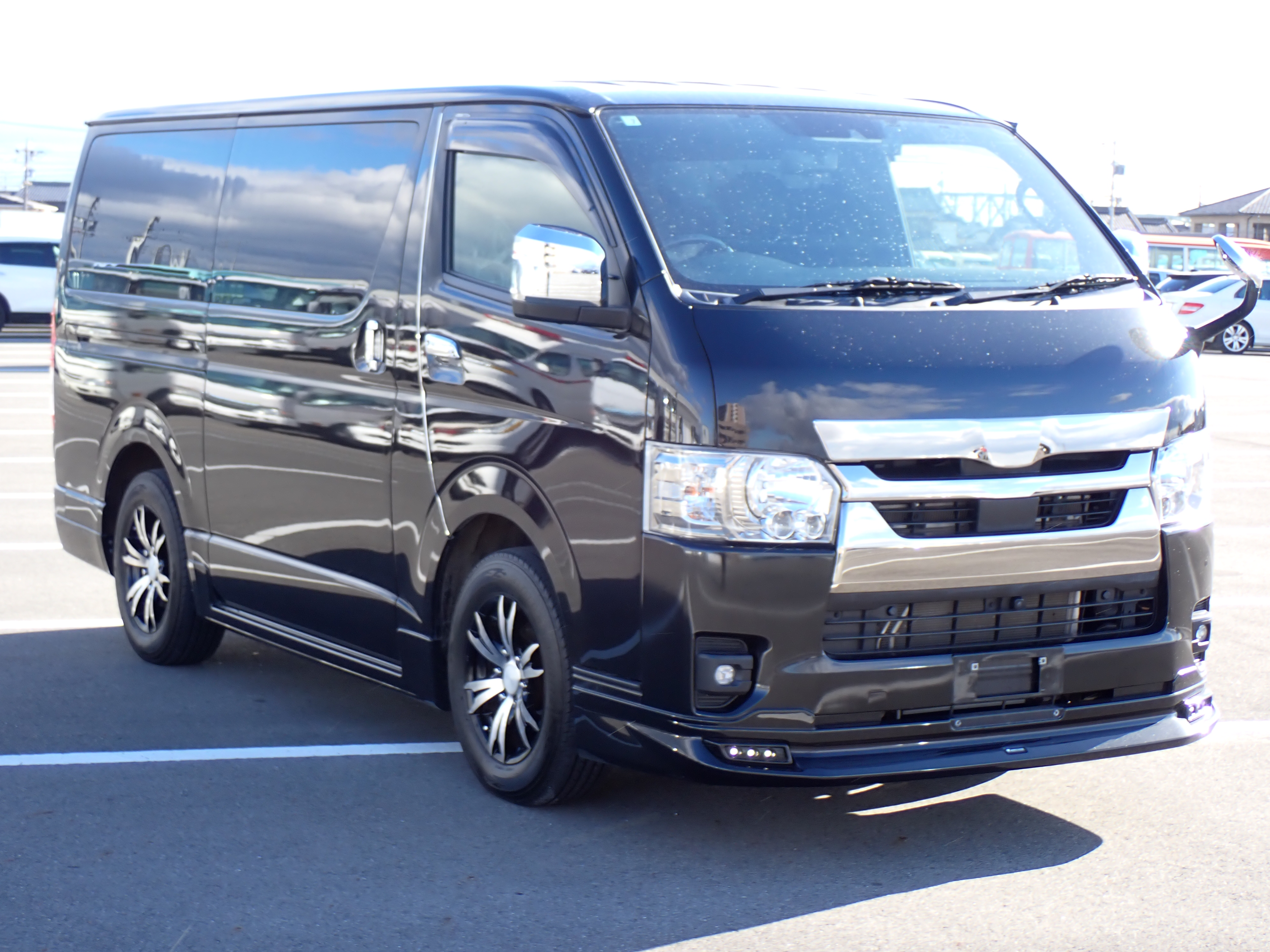 TOYOTA Hiace Wagon