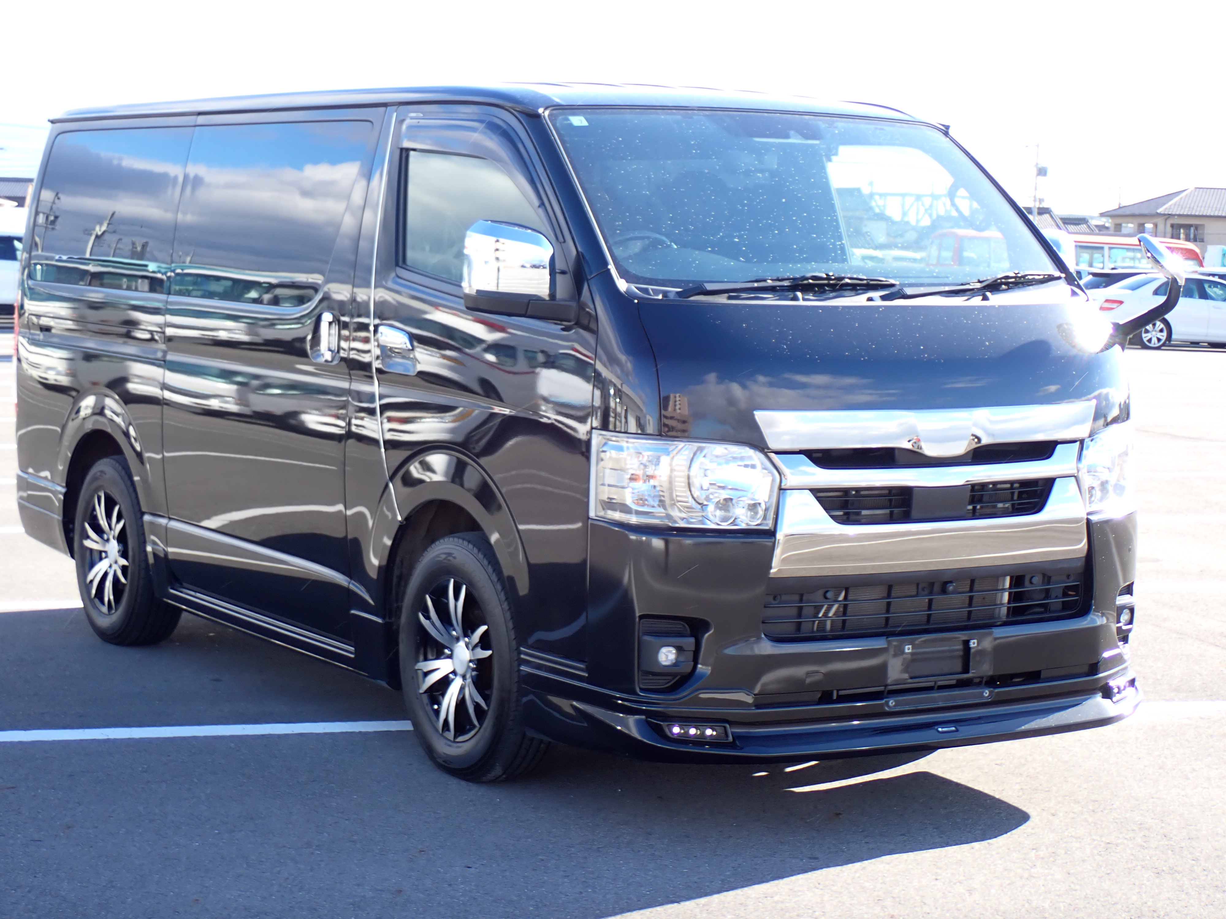 TOYOTA Hiace Wagon