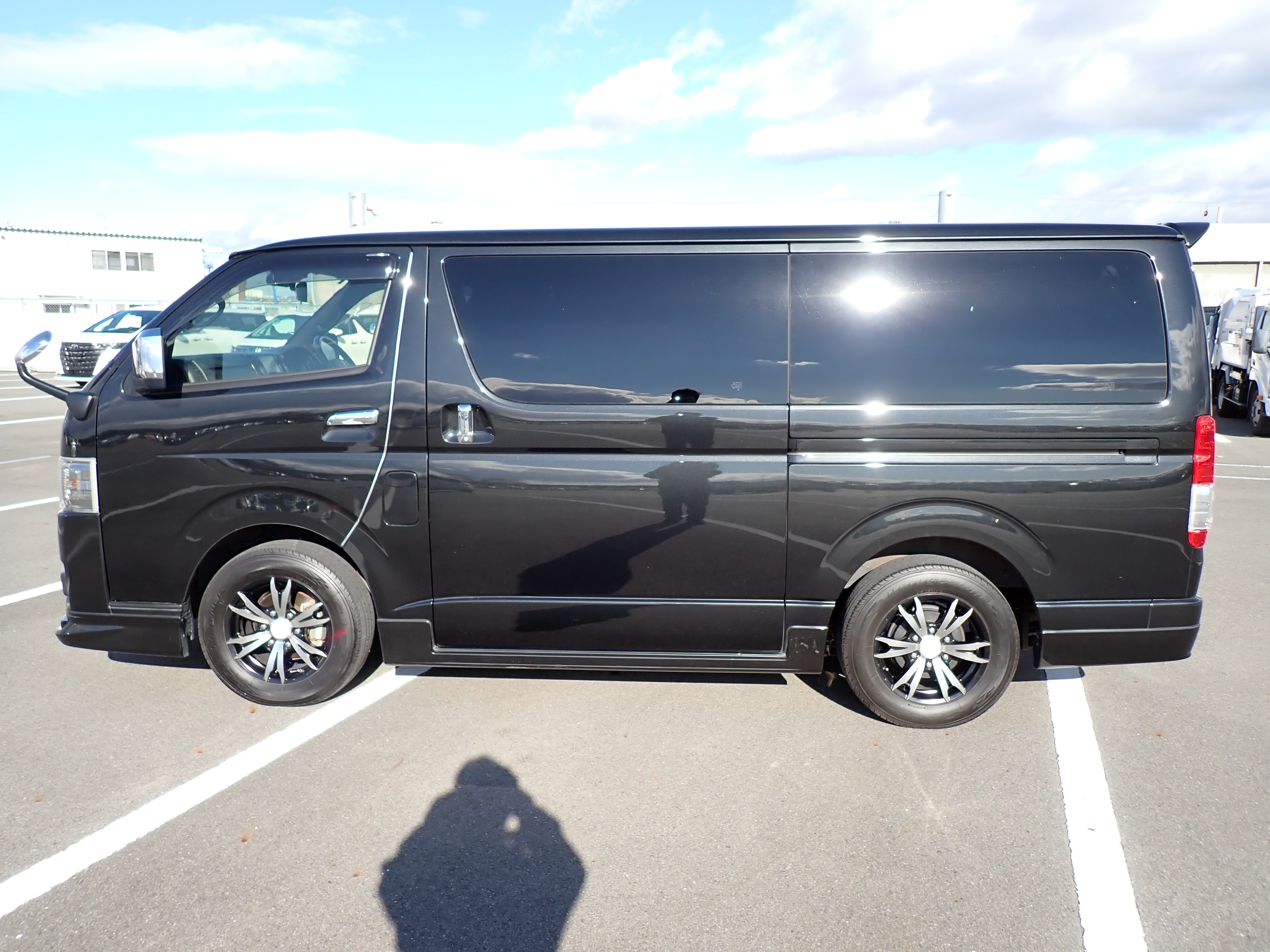 TOYOTA Hiace Wagon