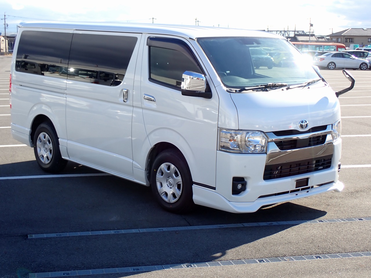 TOYOTA Hiace Van