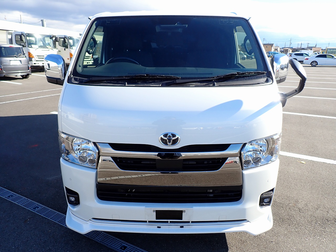 TOYOTA Hiace Van