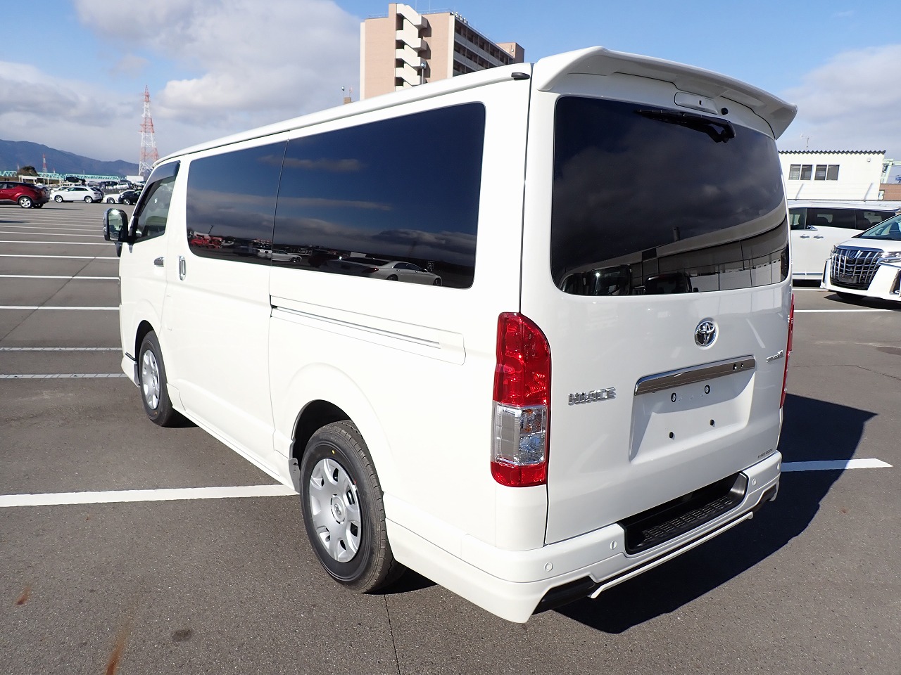 TOYOTA Hiace Van