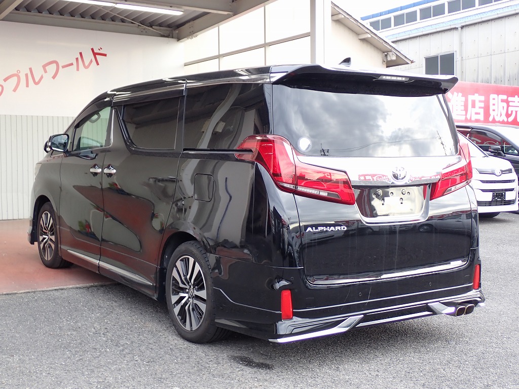 TOYOTA Alphard